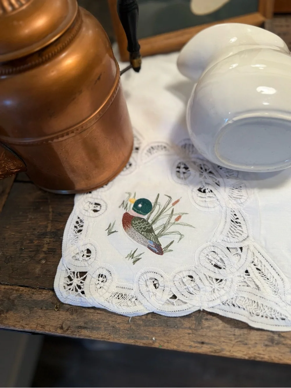 Hand-Embroidered Duck Linen Tablecloth- White
